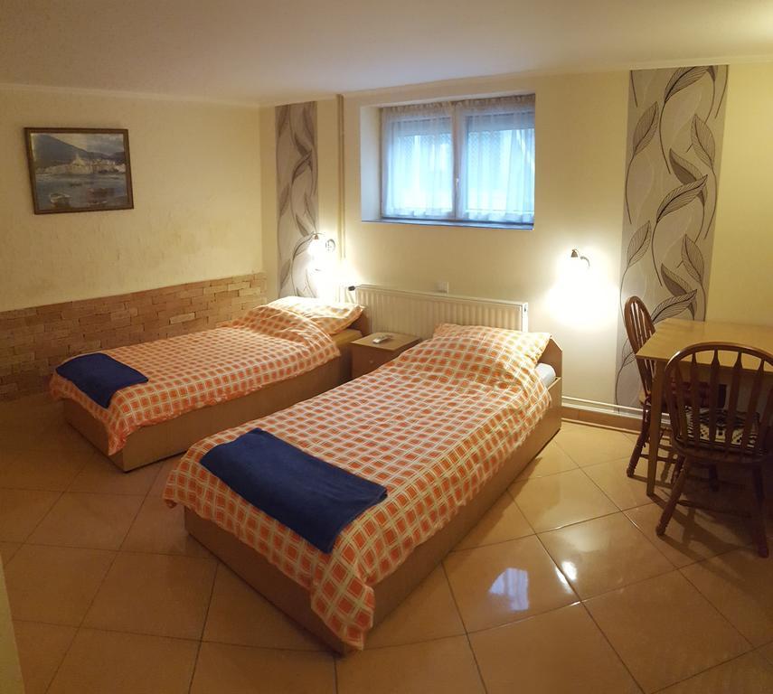Harsfavirag Vendeghaz Bed & Breakfast Pápa Dış mekan fotoğraf
