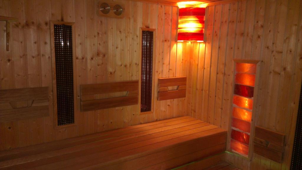 Harsfavirag Vendeghaz Bed & Breakfast Pápa Dış mekan fotoğraf
